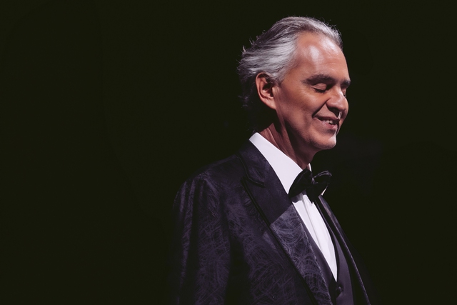 Der berühmte Sänger Andrea Bocelli tritt erstmals in Vietnam auf